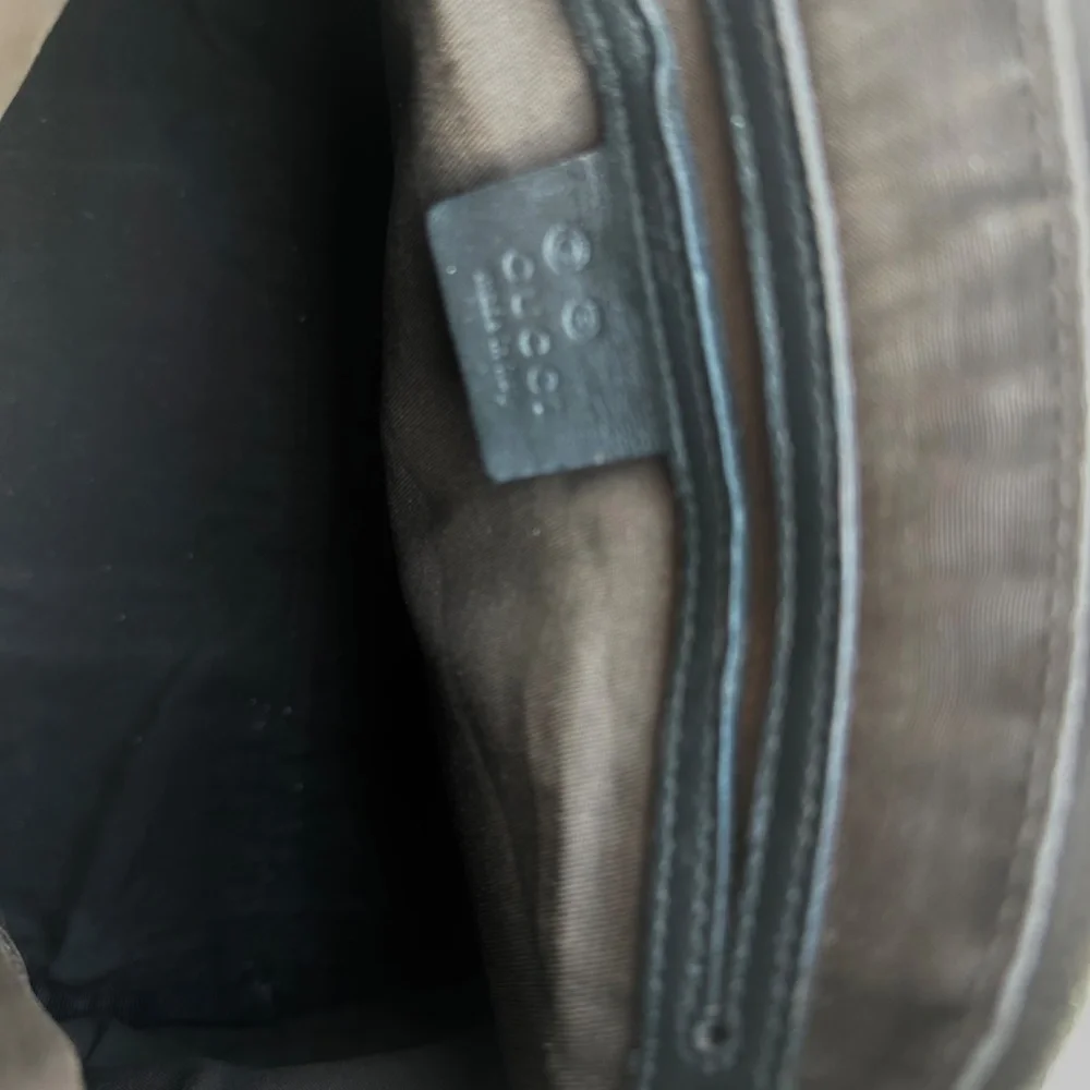 Gucci Black Embossed Tote Bag - Picture 9 of 10